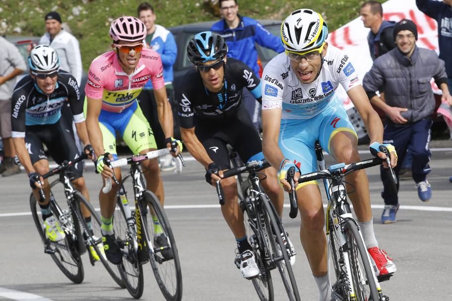 Dietro di lui tutti i big: Porte, Contador e Uran. Bettini